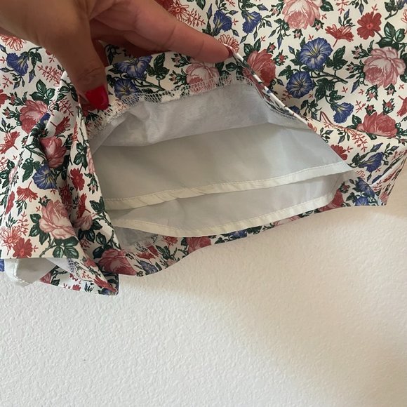 Endless Rose Floral Basic Shorts - Picture 6 of 11